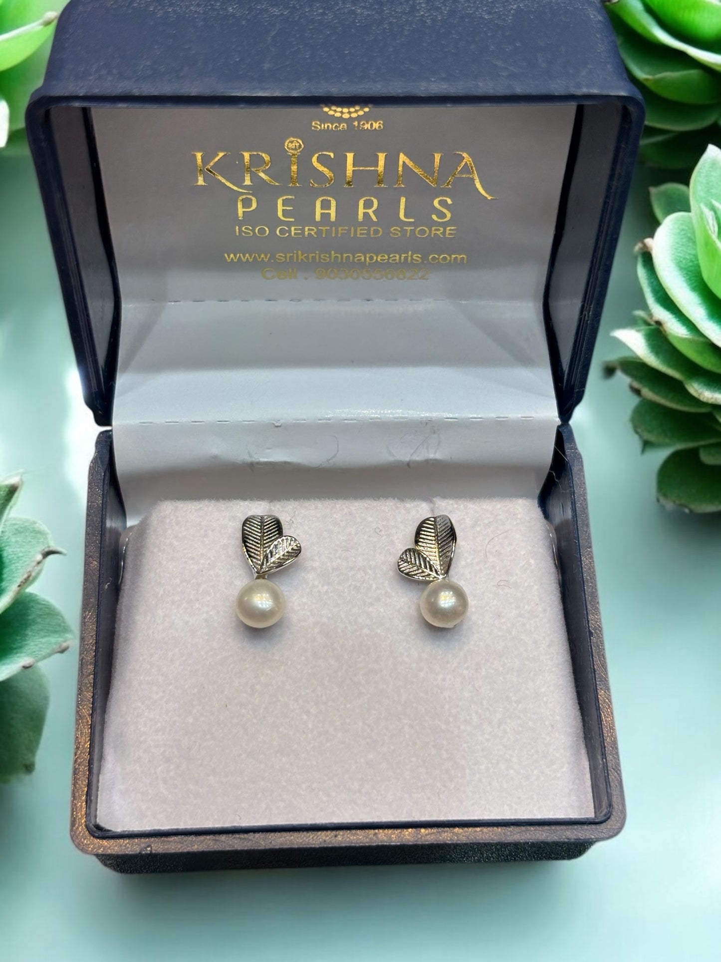 92.5 Silver Leaf Pearl Hangings