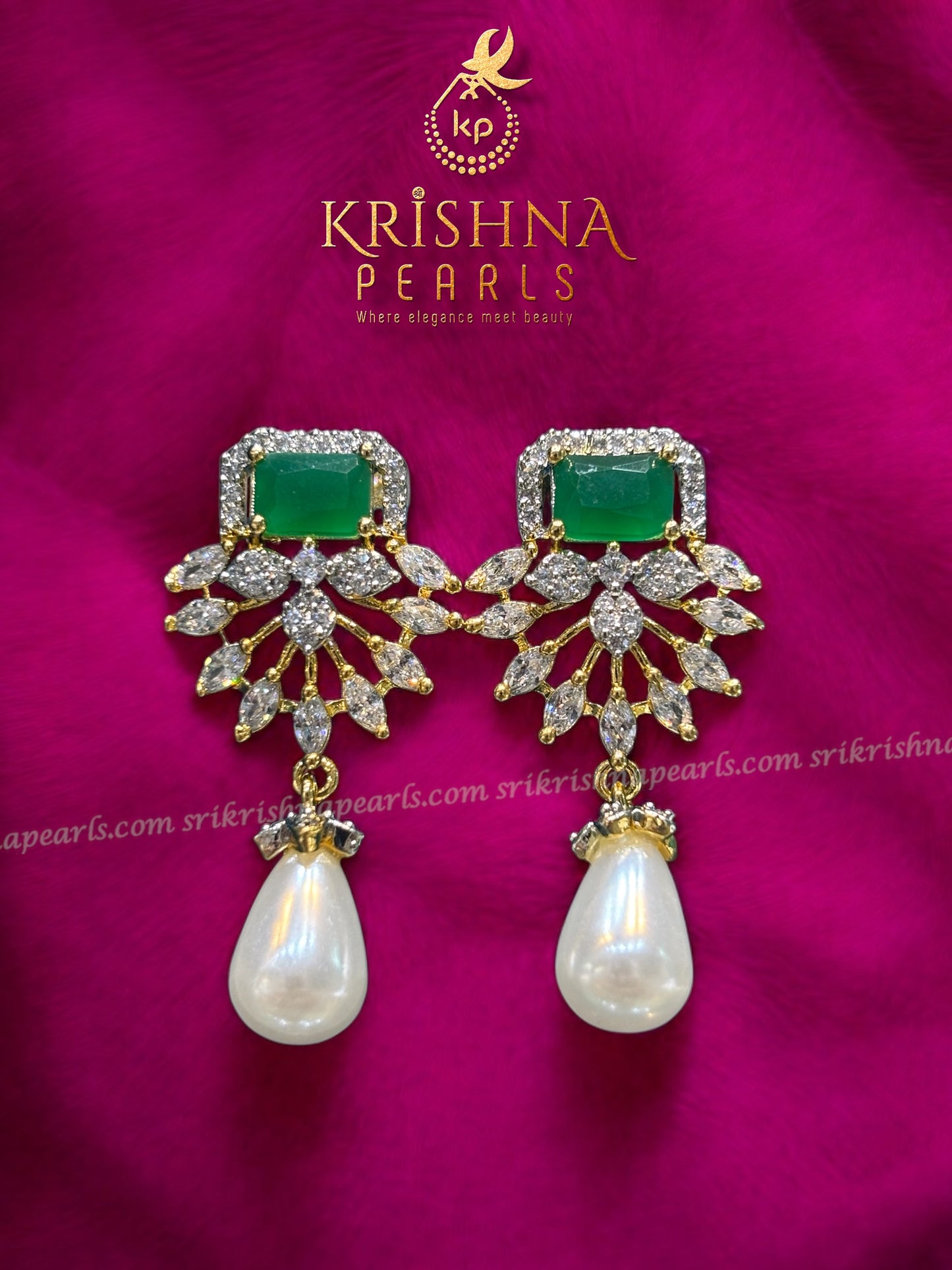 Designer Emerald Studded Three Line Broch Set