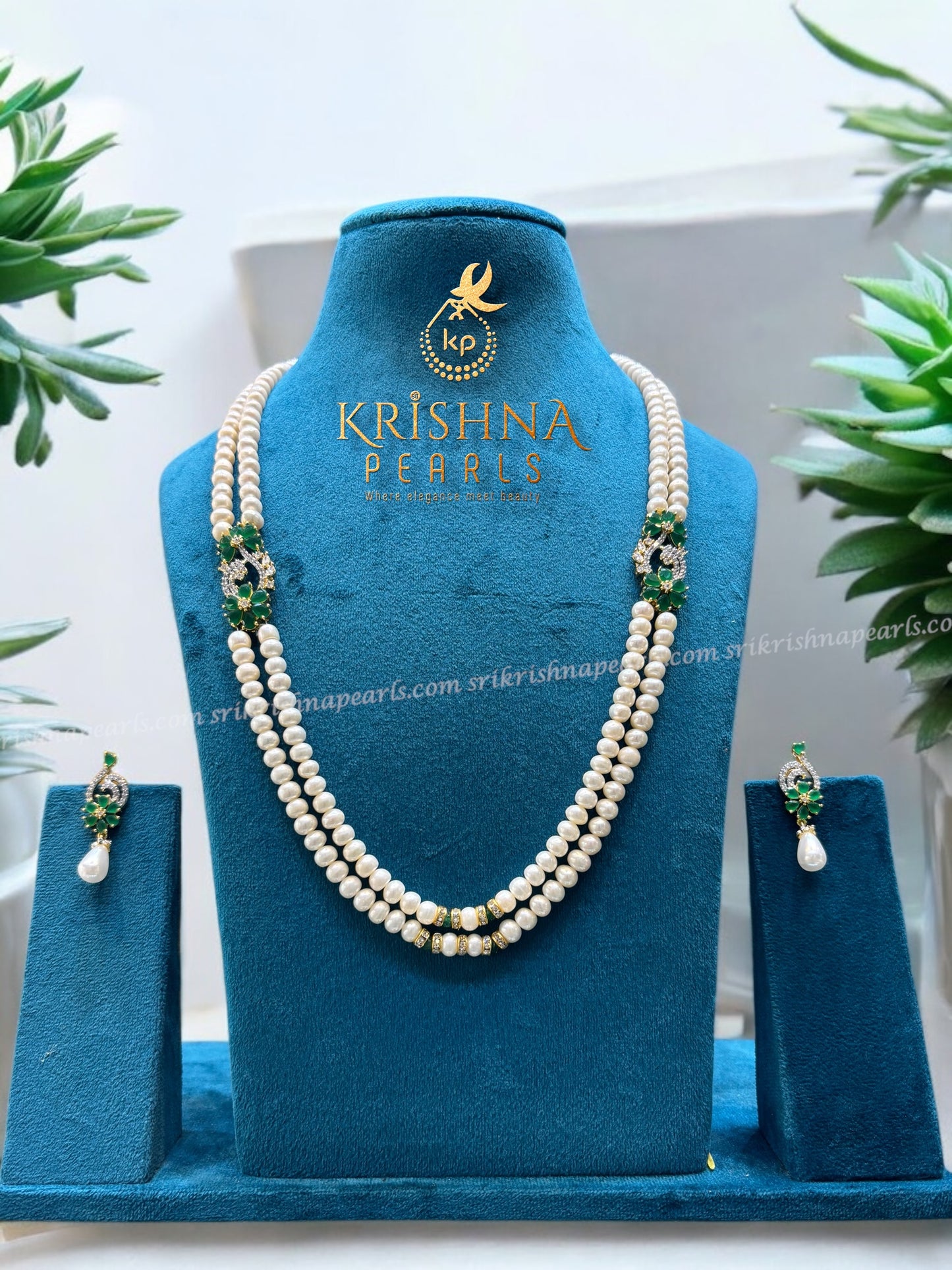 Graceful Greenstone Pearls Twin Line Broch Set