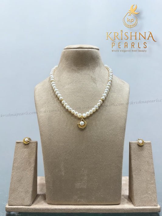 Designer  Pearl Studded Pendent Set
