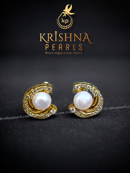 Designer  Pearl Studded Pendent Set