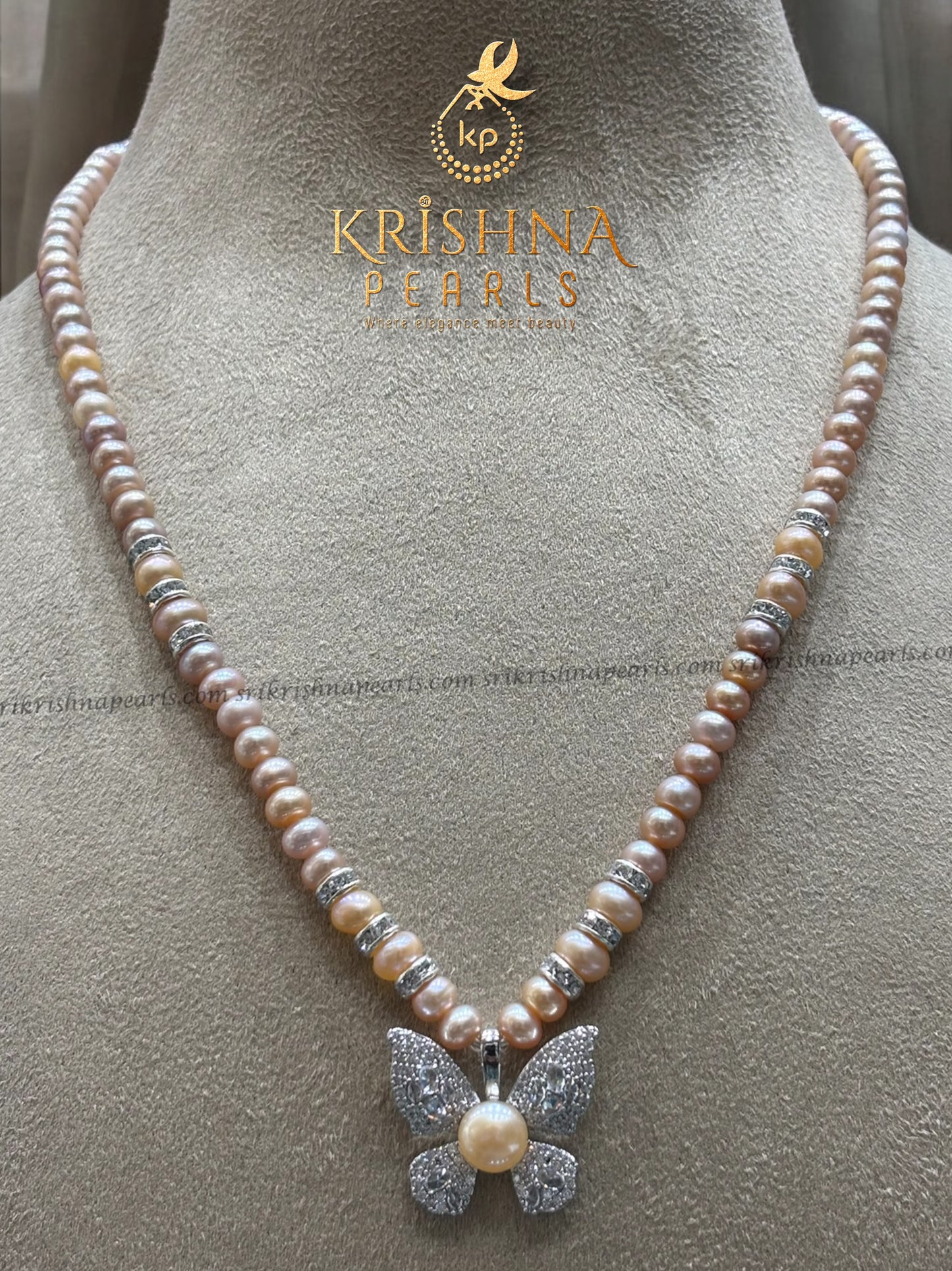 Adorable Butterfly Pendent With Pearl Studded Necklace