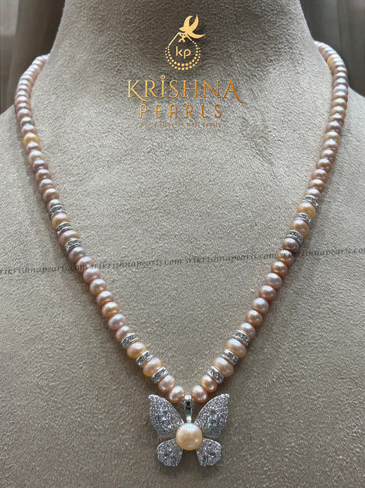 Adorable Butterfly Pendent With Pearl Studded Necklace