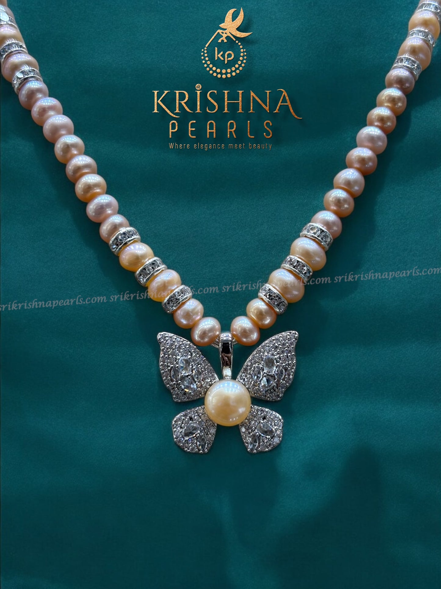 Adorable Butterfly Pendent With Pearl Studded Necklace