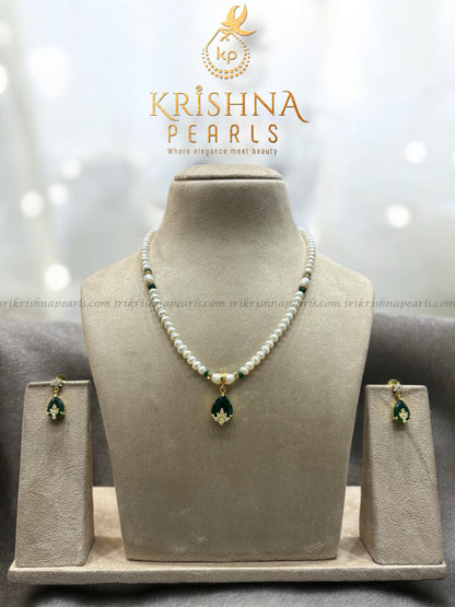 Beautiful Single Line Pearl Necklace Set