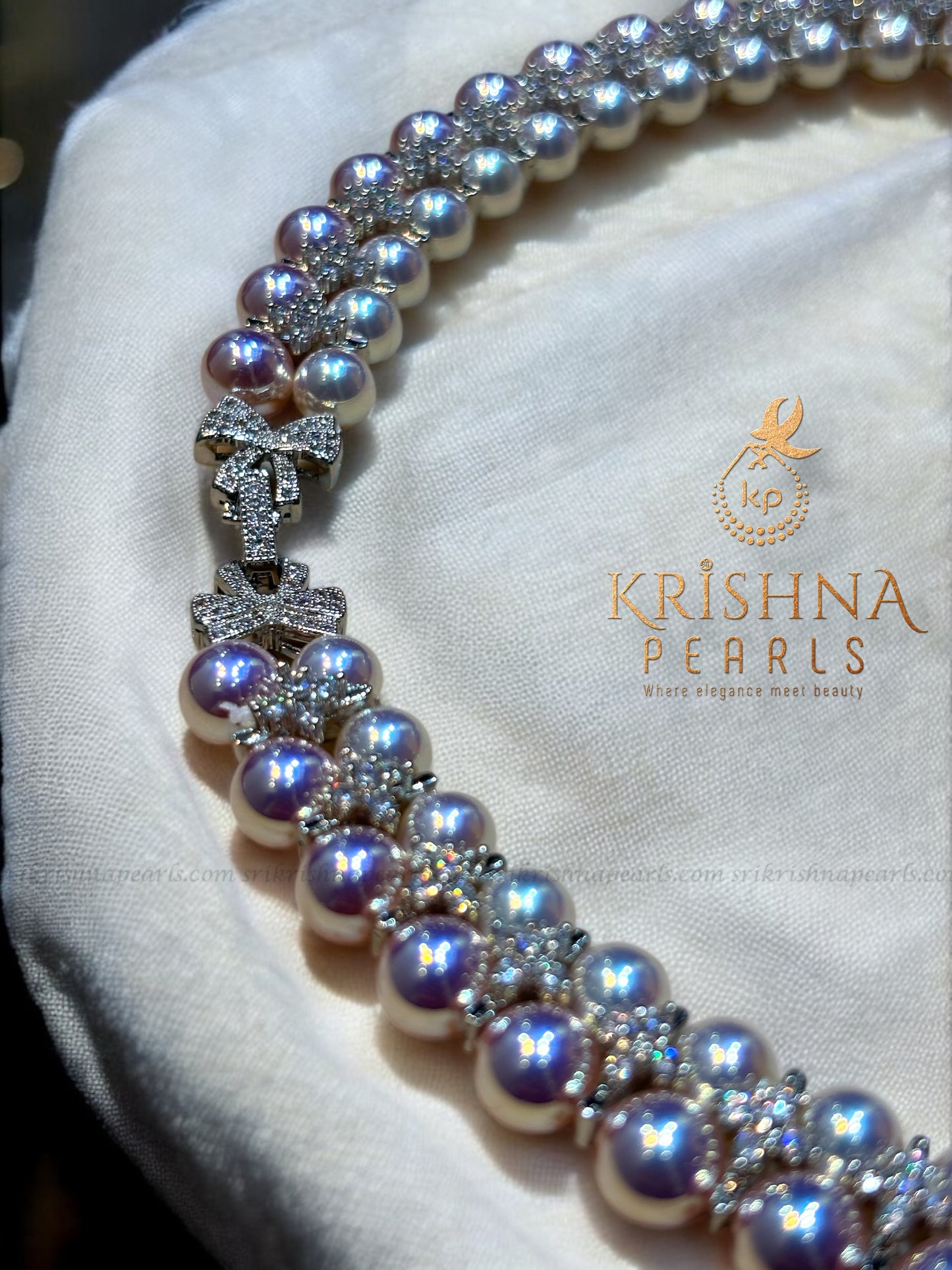 Adorable Mother Of Pearls Necklace