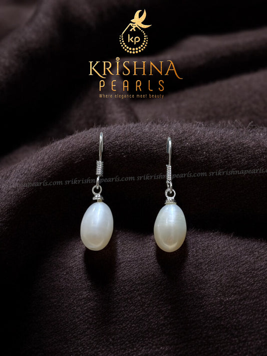 Classic Oval Pearl Hangings