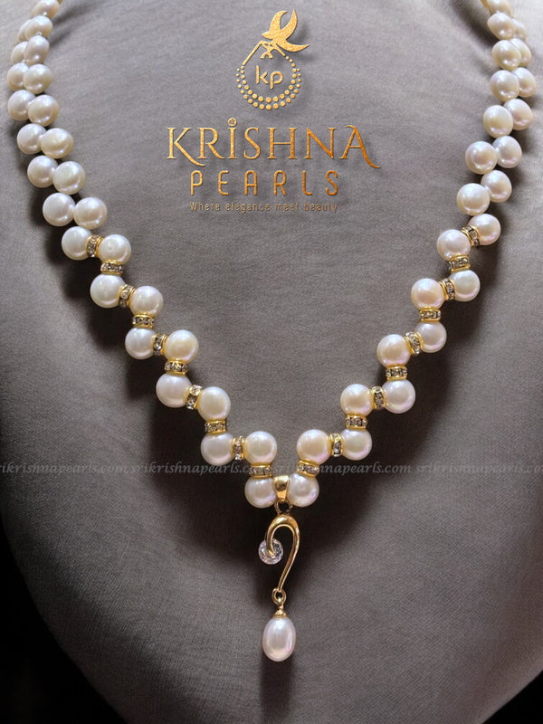 Alluring White Button Pearls Necklace
