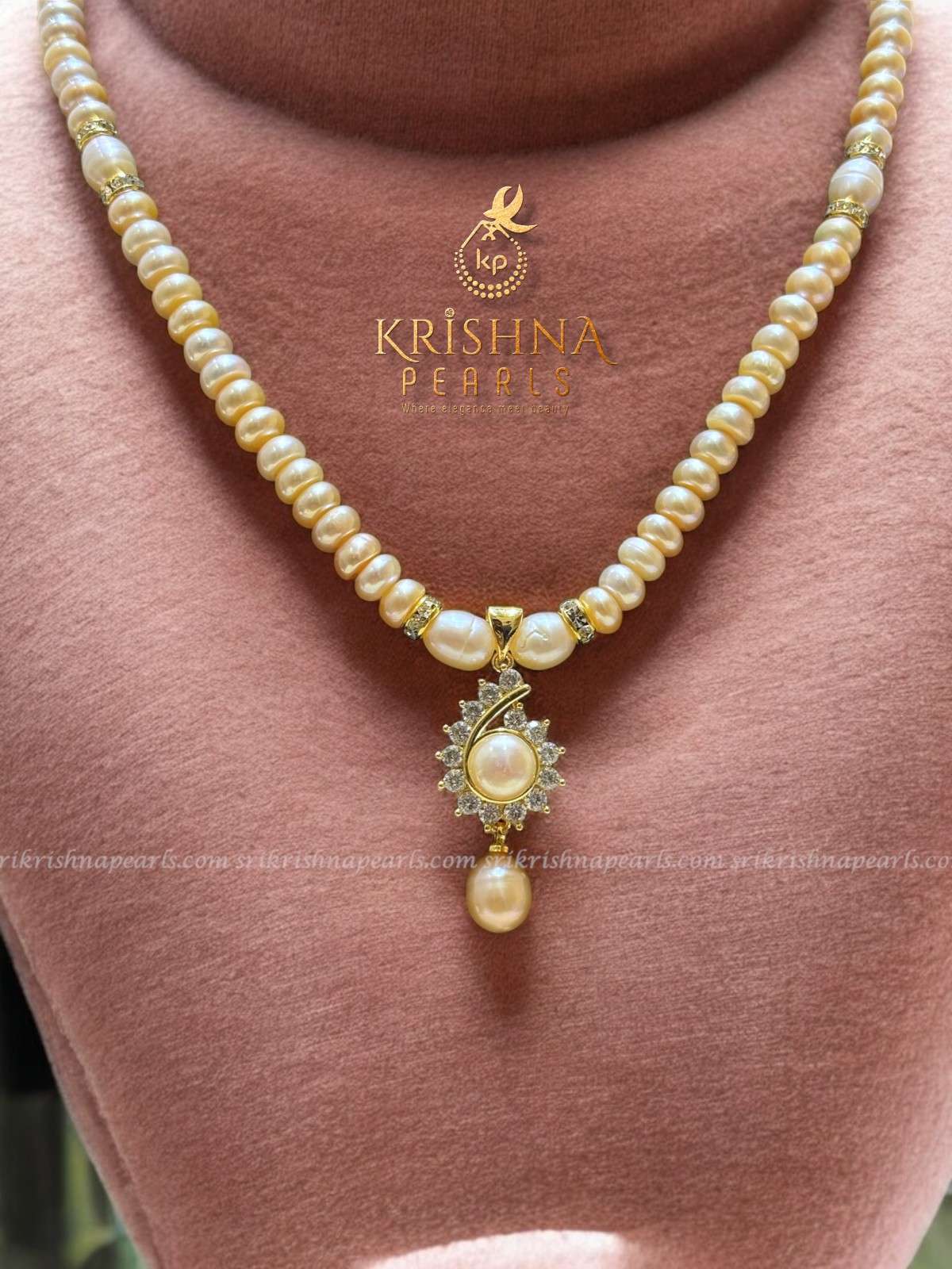 Adorable Blush Pearls Pendent Set