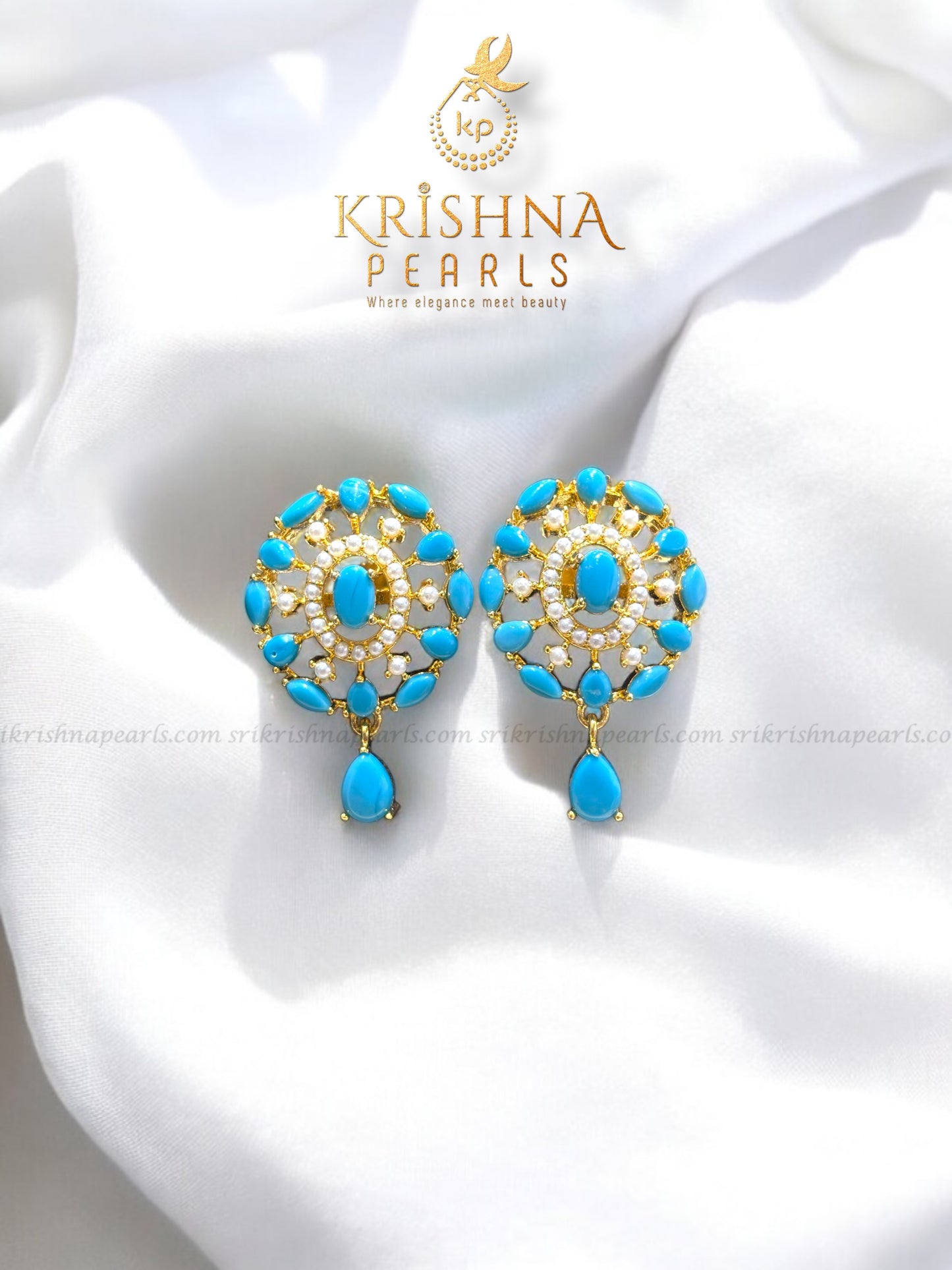 Two Rows Unique Turquoise Queen Pendent With Natural Pearls Necklace Set