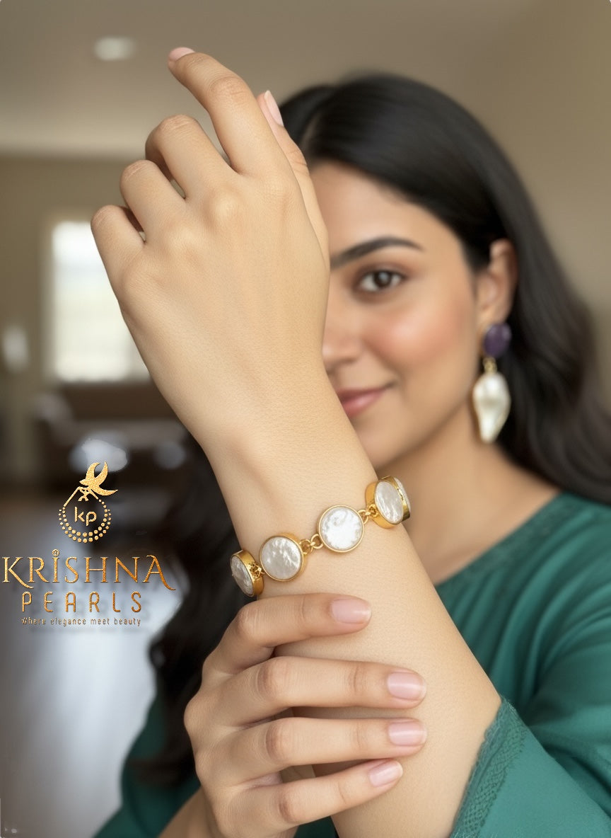 Beautiful Five Baroque Pearls Matte Gold Polish Bracdet