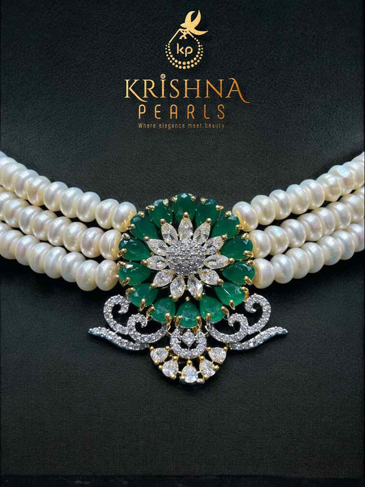 Adorable Emerald Studded Three Line Choker Set