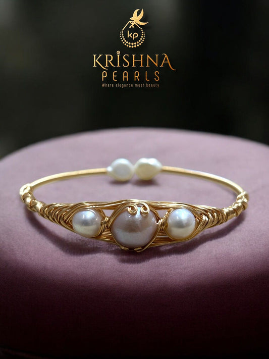 Adorable Big Pearl Bracelet