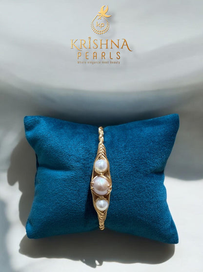 Adorable Big Pearl Bracelet