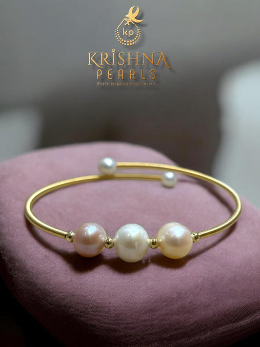 Classy Fresh Water Three Pearls Bracelet