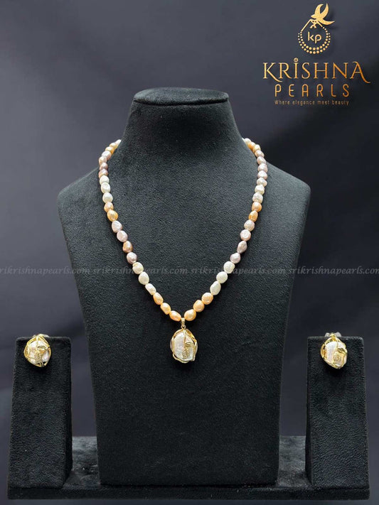 Beautiful Baroque Pearl Pendent With MultiColour Baroque Pearls Single Line Necklace Set