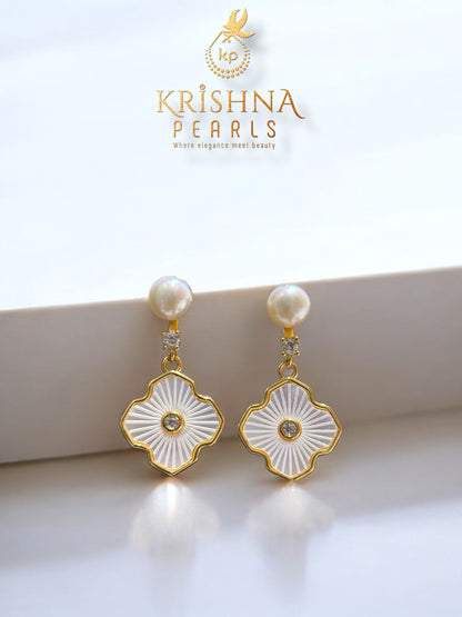 Adorable Double Pendent With Premium Pearls Necklace Set