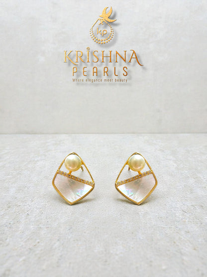 Elegant Pearl Pendent With Double Layer Pearls Necklace Set