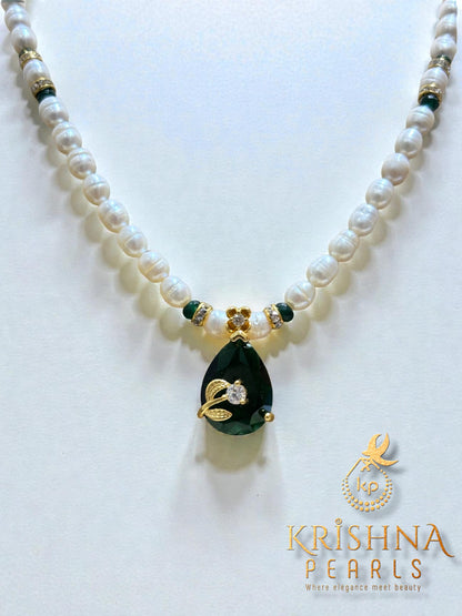 Adorable Green Stoned Studded Pearl Necklace Set