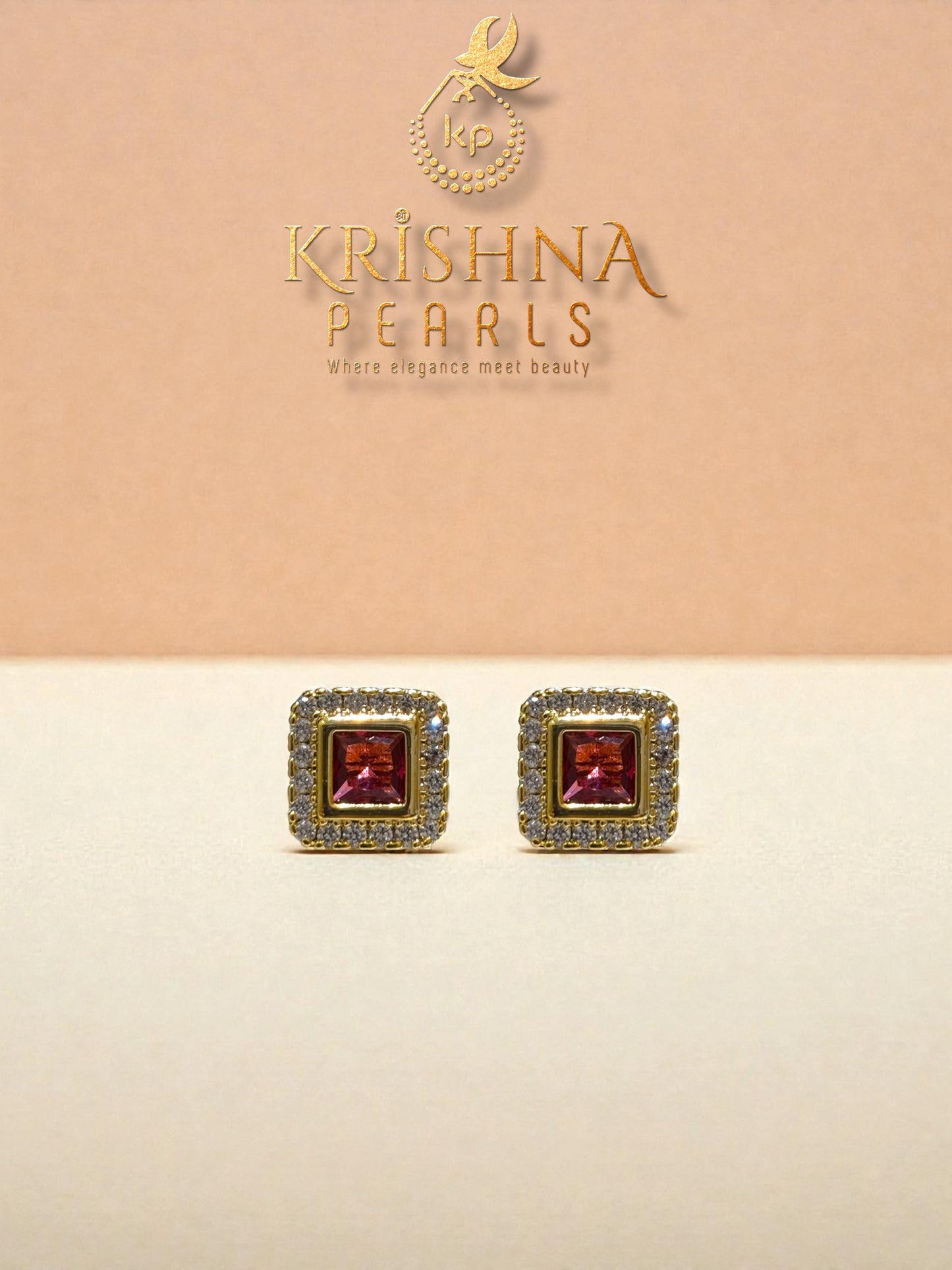 Cute Pendent With Pearls Necklace Set