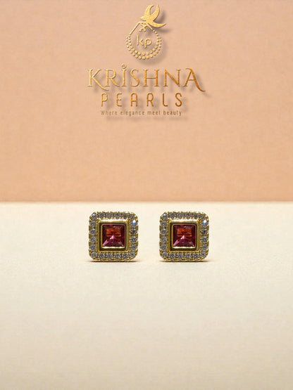 Cute Pendent With Pearls Necklace Set