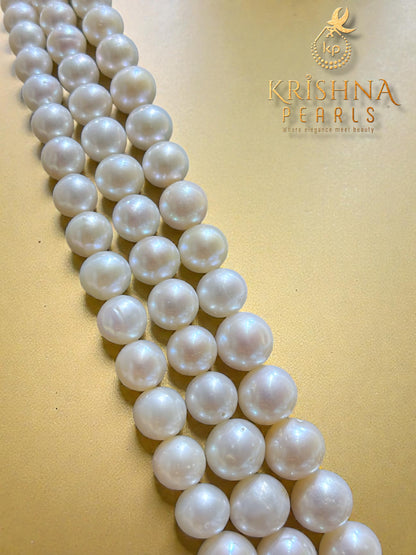 Exclusive Three Layers Round Pearls Gradient Necklace