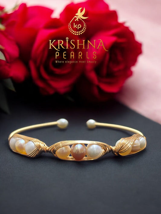 Beautiful Multicolour Pearls Bracelet