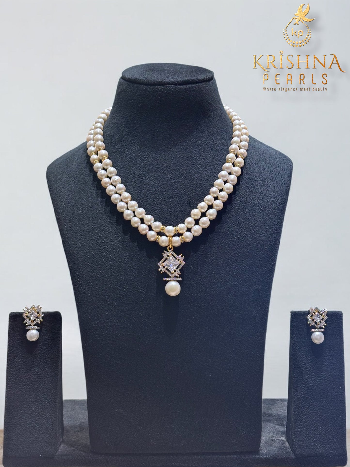 Exclusive Diamond Studded Pendent With Pearls Double Layer Necklace Set