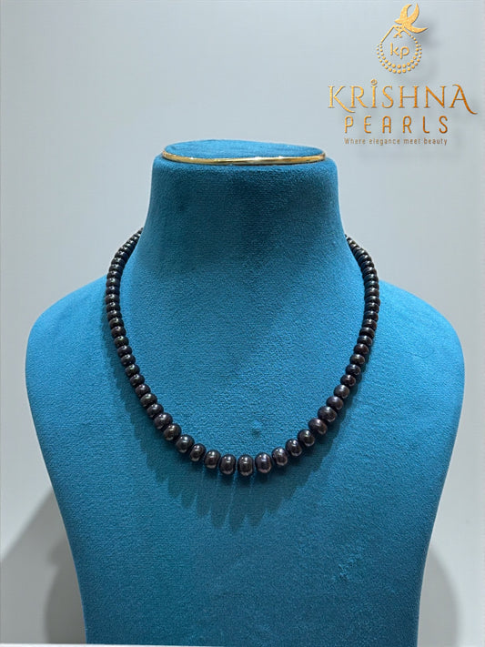 Black Graduation Pearl Necklace