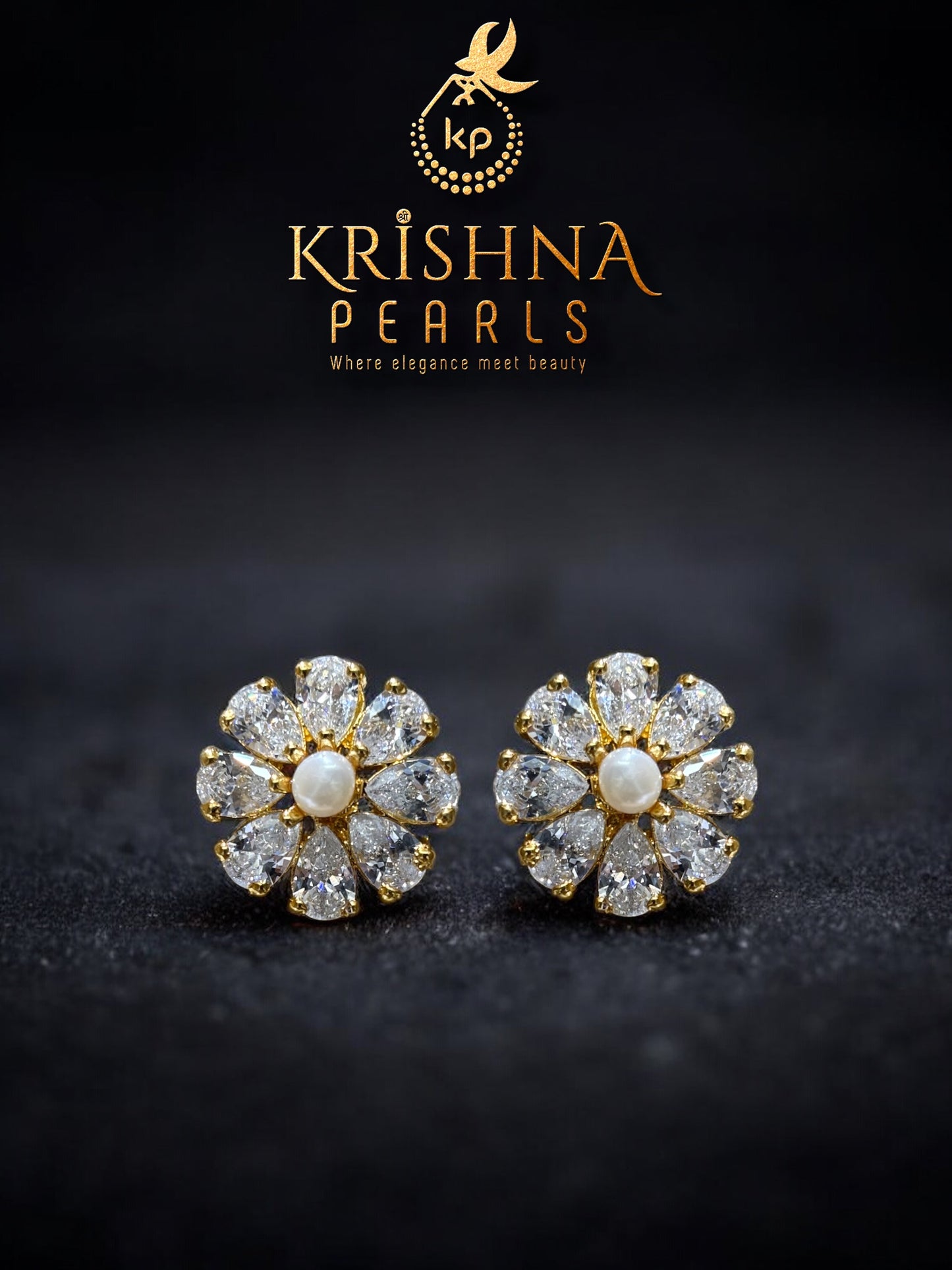 Royal White Bloom Pearls Necklace Set: