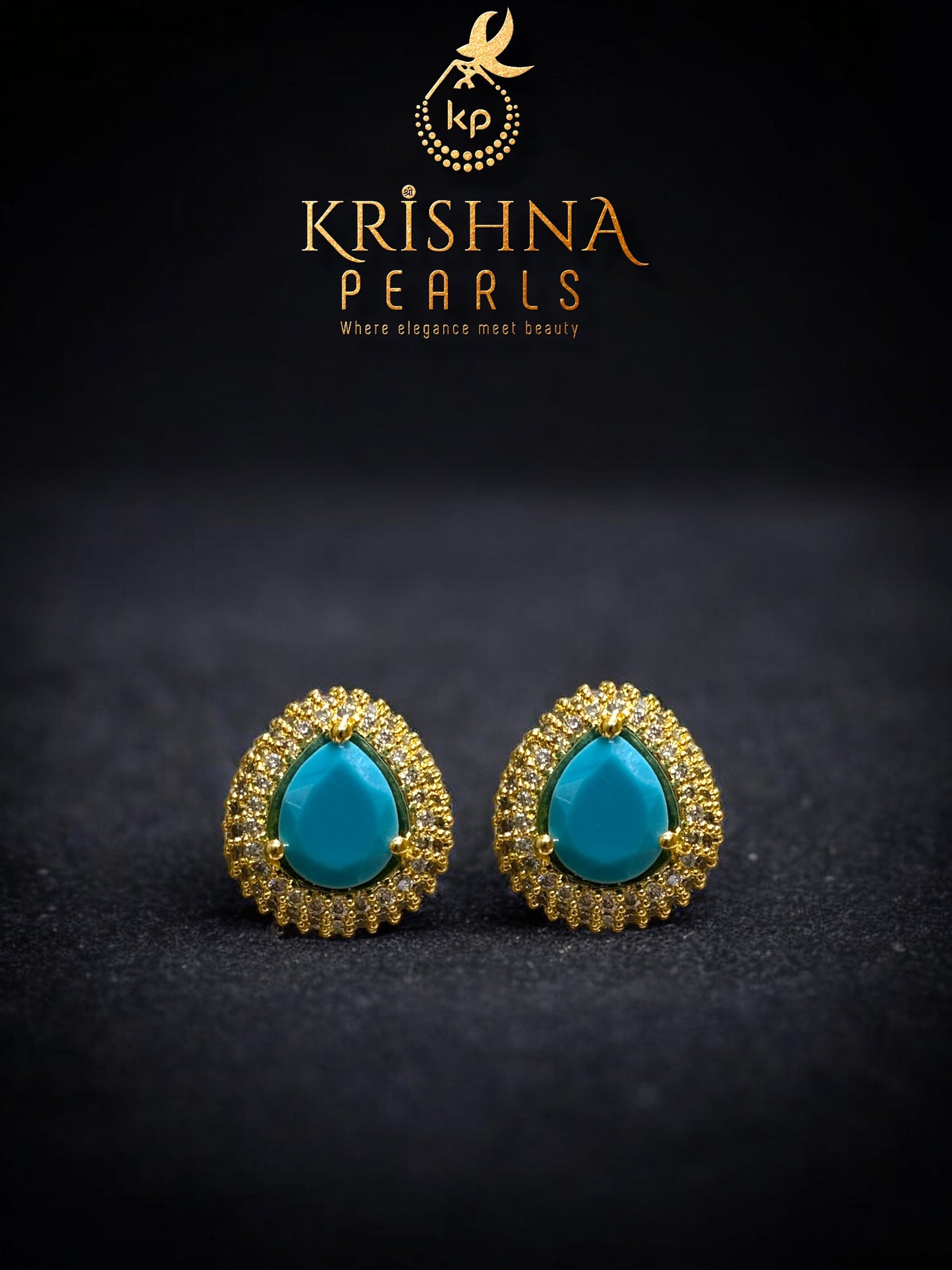 Adorable Feroza TearDrop Pearls Necklace Set