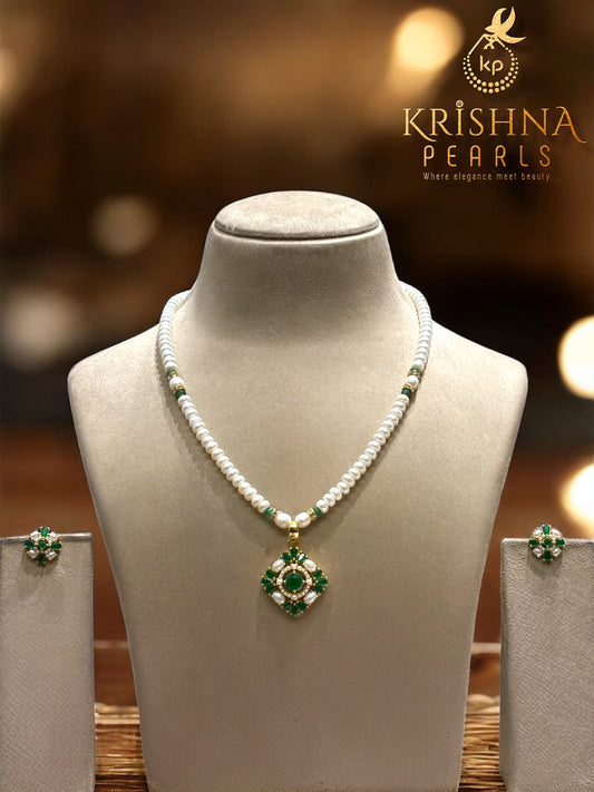 Designer Emerald & Pearl Studded Necklace Set