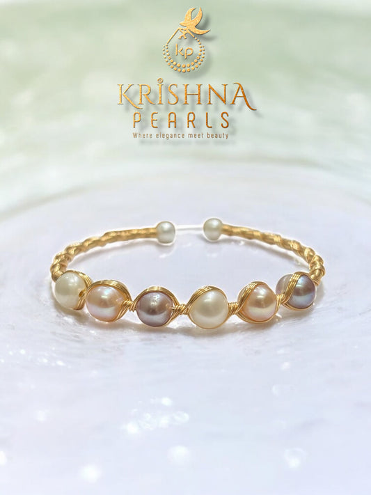 Adorable Six Pearls Multicolour Bracelet