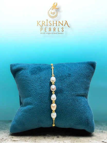 Adorable Multicolour Pearls Bracelet