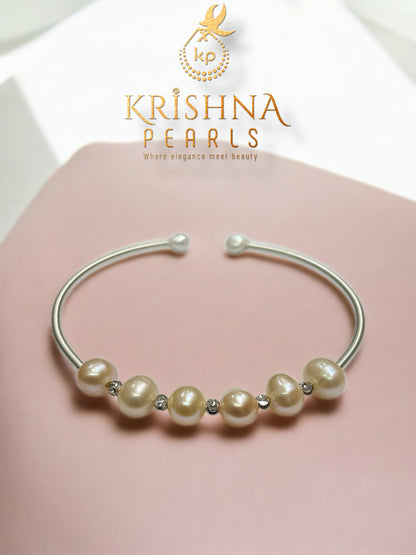 Elegent Pink Pearls Bracelet