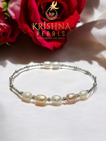 Adorable Multicolour Pearls Bracelet