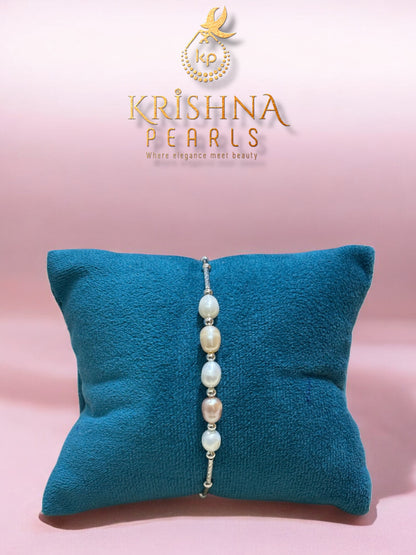 Adorable Multicolour Pearls Bracelet