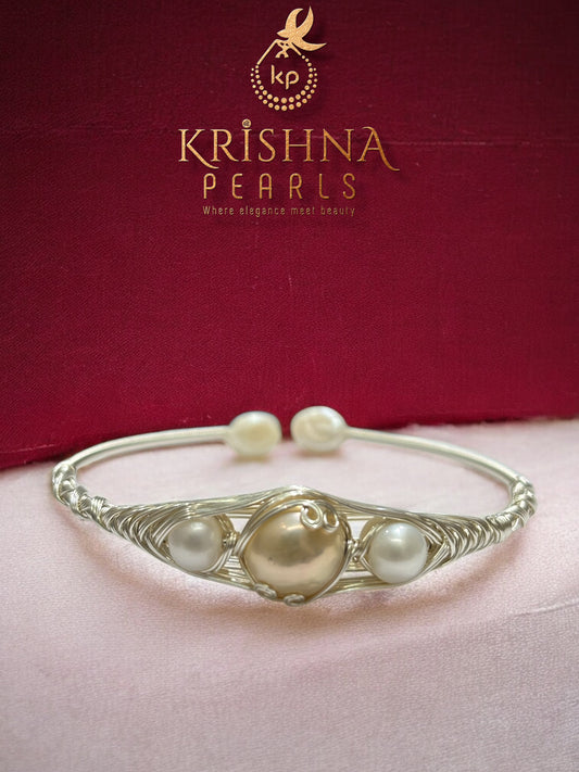 Adorable Big Pearl Bracelet