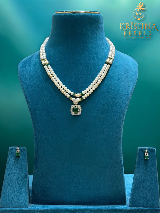 Emerald Elegance Double Layer Pearls Necklace Set