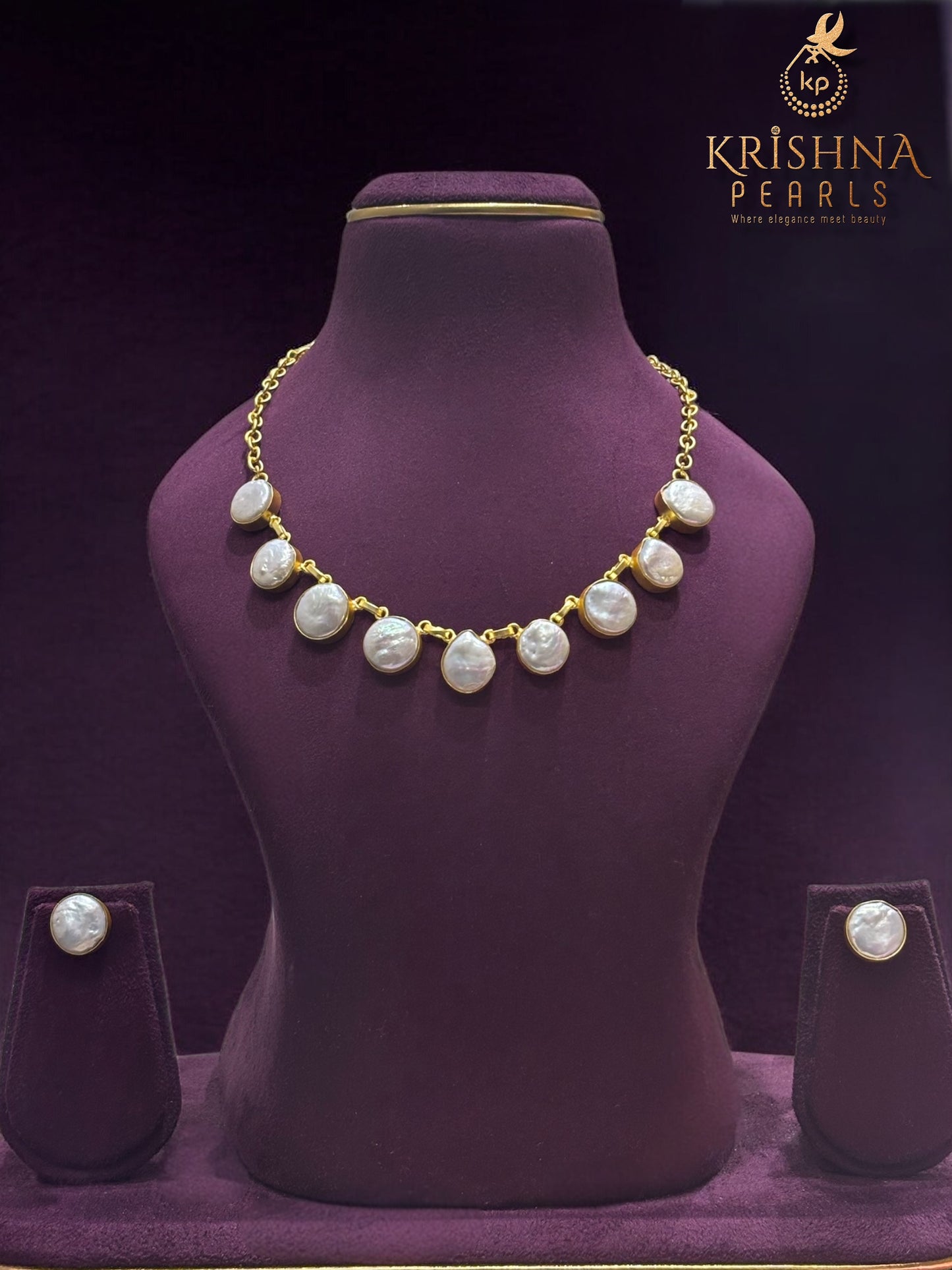 Beautiful Baroque Pearls Studded Necklace Set