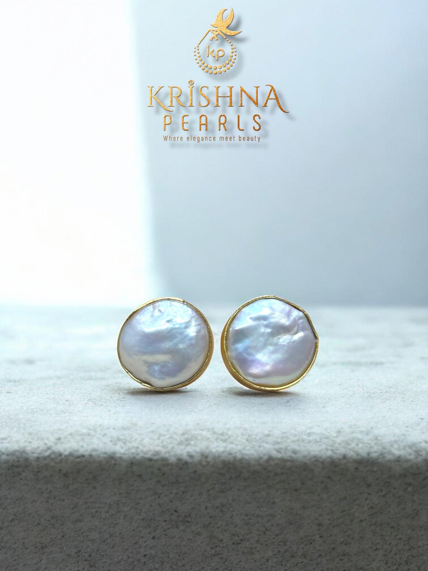 Beautiful Baroque Pearls Studded Necklace Set