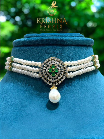 Adorable Emerald Studded Pearls Choker Set