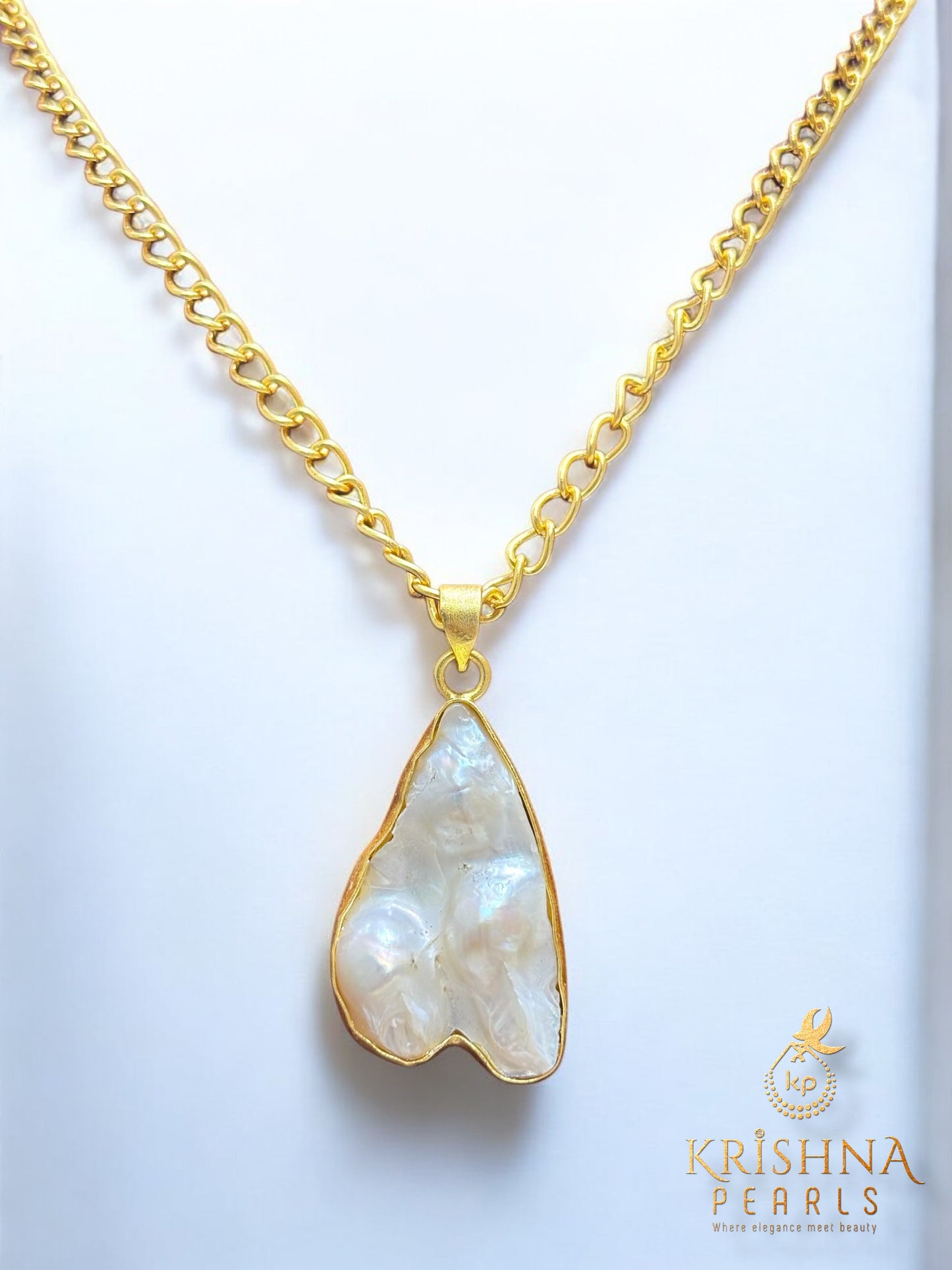 Luxurious Baroque Pearl Chain Set