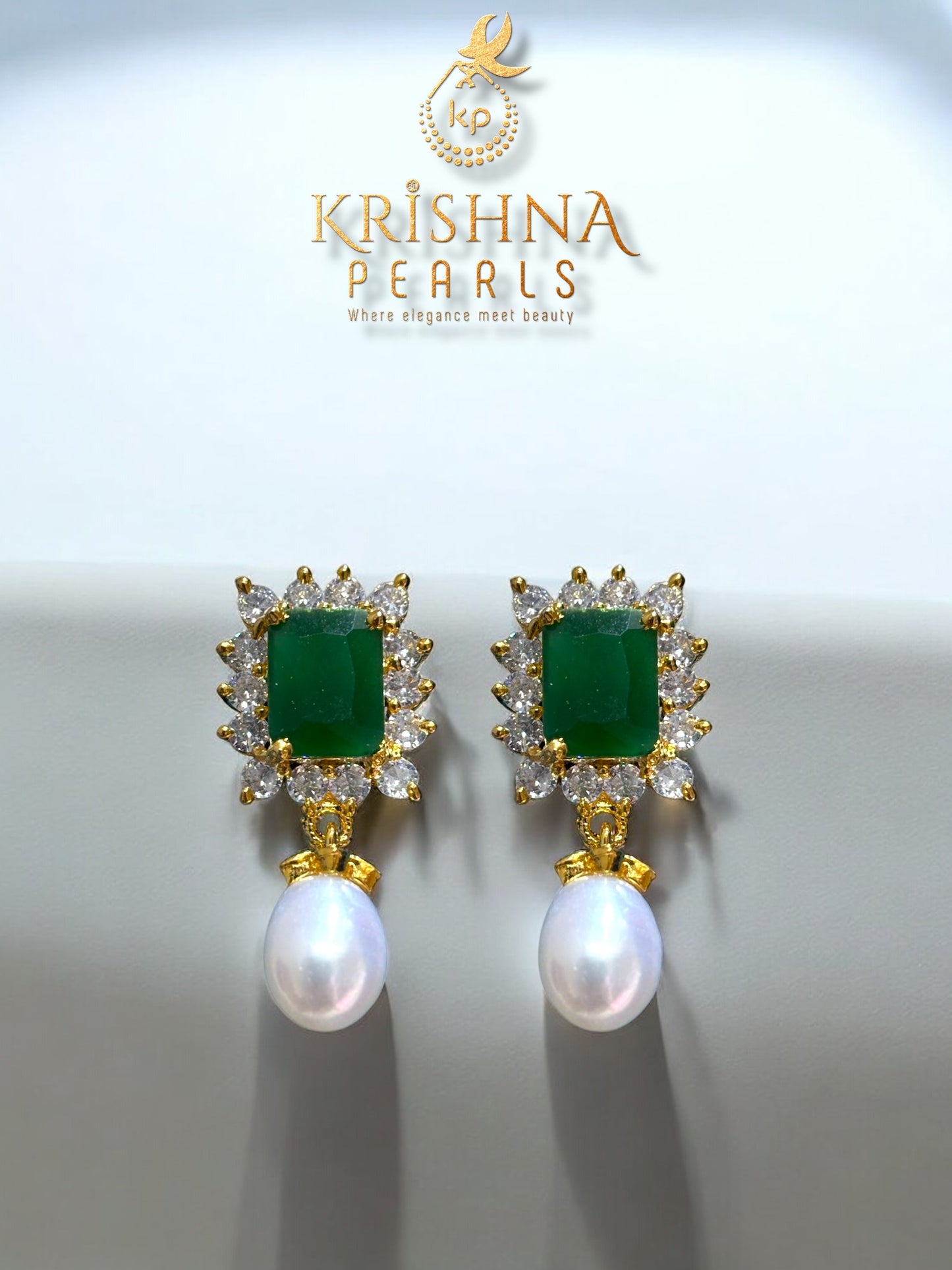 Exclusive Emerald & Button Pearls Brooch Set