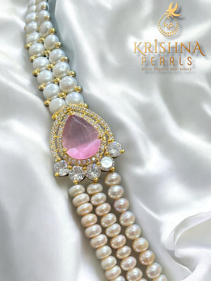 Rose Quartz Broch With Pearl Necklace Set