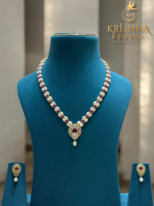 Crimson Bloom Pearl Necklace Set