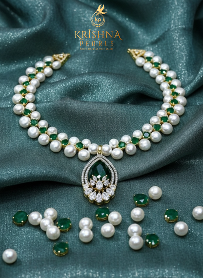 Adorable Emerald Studded Button Pearls Necklace Set