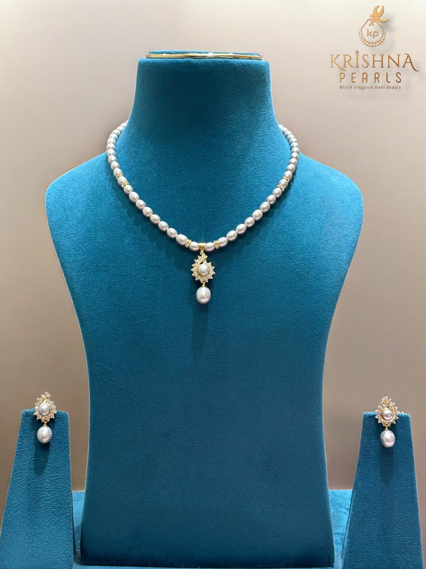 Grey Pearl Necklace Set