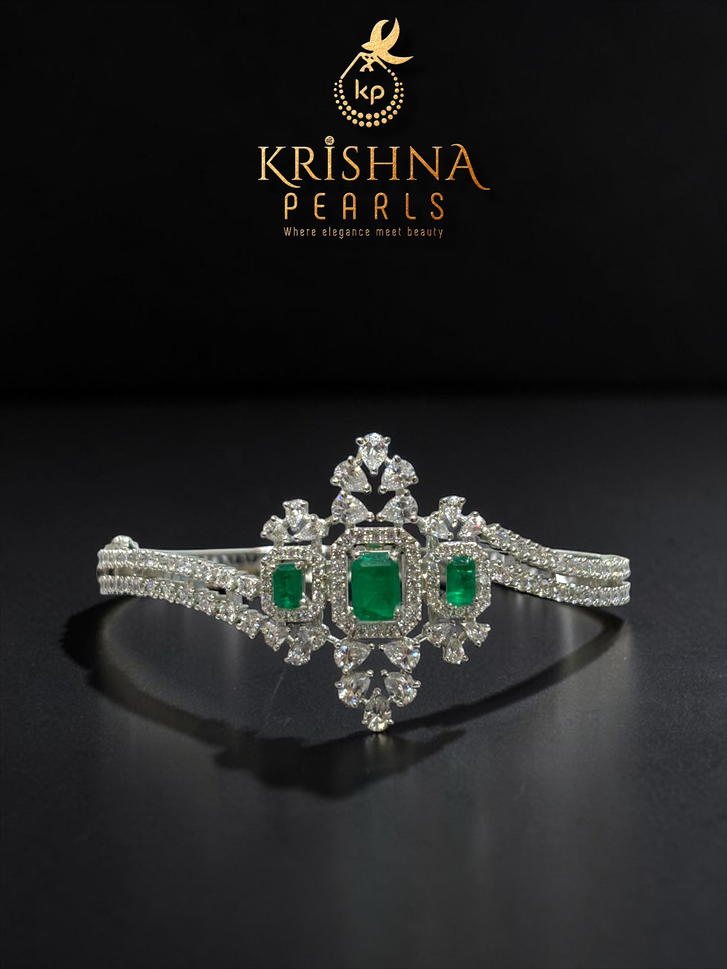 92.5 Sterling Silver & Mosanite With Emerald-Green Stone Articulated Bracelet