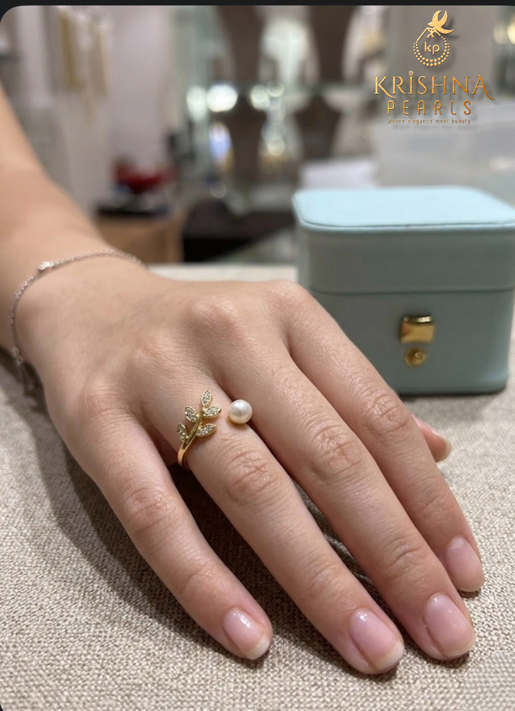 Leaves Pearl Finger Ring